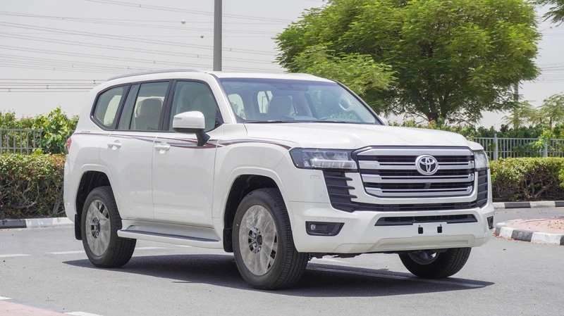 تويوتا-لاندكروزر-في-السعودية-والامارات-ودول-الخليج-01-عرب-توب-كارز-arabtopcars-toyota-land-cruiser 