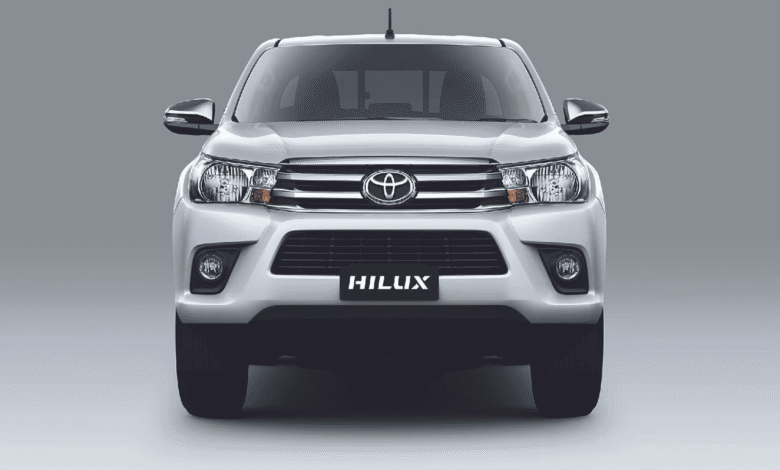 تويوتا هايلكس 2025