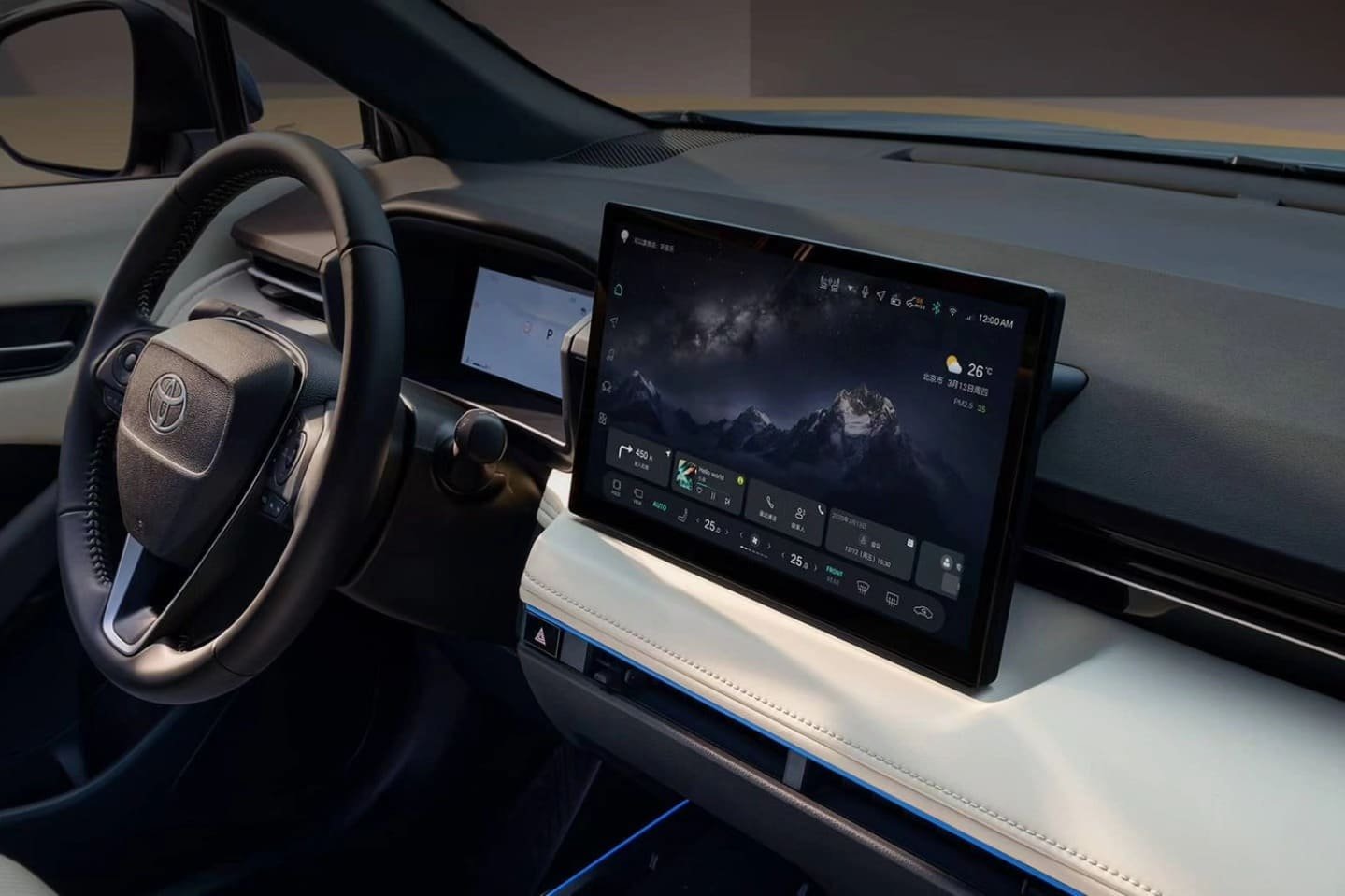 شاشة 12.9 بوصة وعجلة القيادة في تويوتا كورولا الجديدة