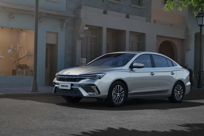 جانب سيارة ام جي 5 موديل 2026